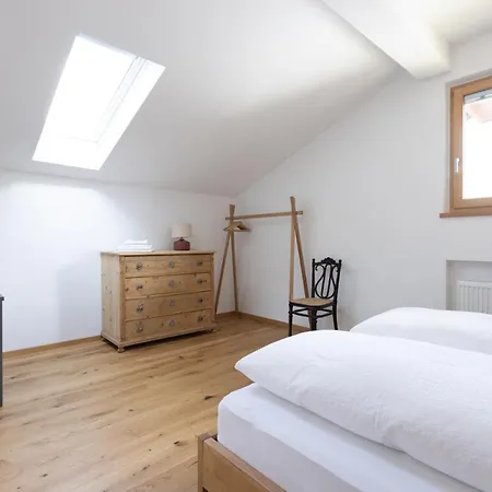 Schoene Wohnung Am Stadtrand Von Meran Valentinhof Exterior photo