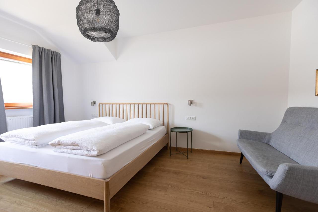 Apartment Schoene Am Stadtrand Von Valentinhof Merano